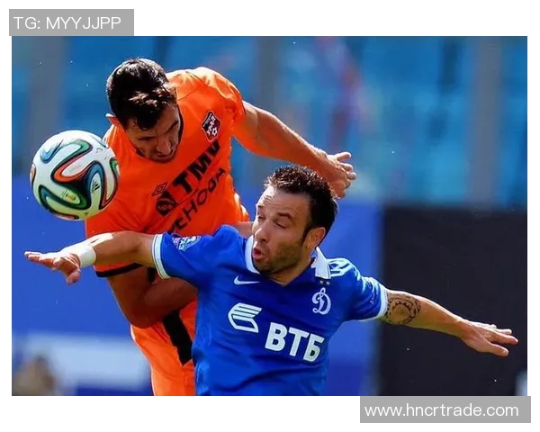 莫斯科中央陆军与莫斯科迪纳摩的激烈对决引发球迷热议 莫斯科中央陆军与莫斯科迪纳摩的激烈对决引发球迷热议