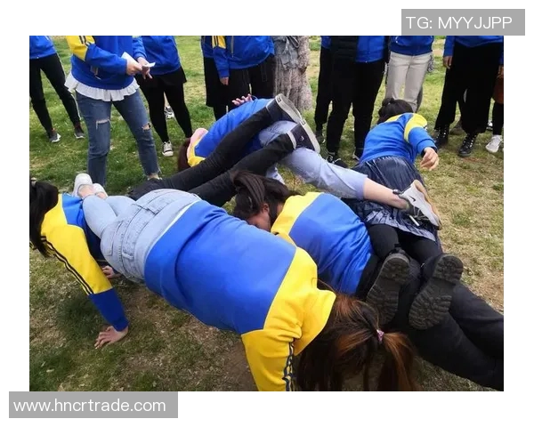 重庆街舞队在世界滑板锦标赛中的逆袭之旅展现青春力量与团队精神 重庆街舞队在世界滑板锦标赛中的逆袭之旅展现青春力量与团队精神