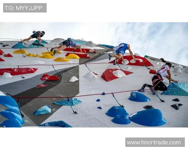 成都攀岩队在世界滑板锦标赛中以58分稳居积分榜首位